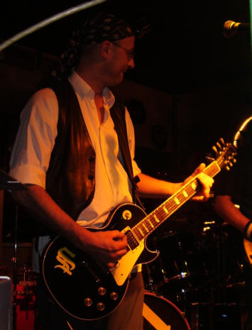 Waldow on Guitar